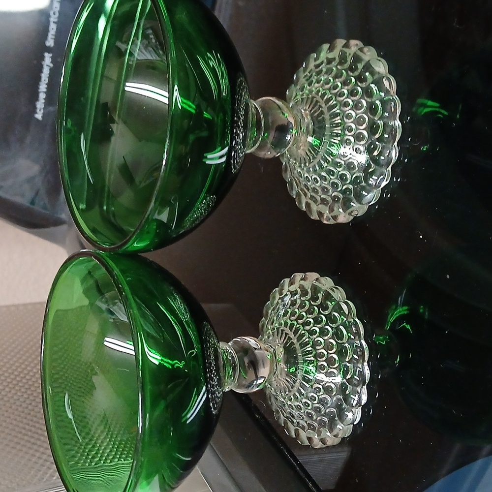 Anchor hocking green wine Champaign glasses.  Count 4